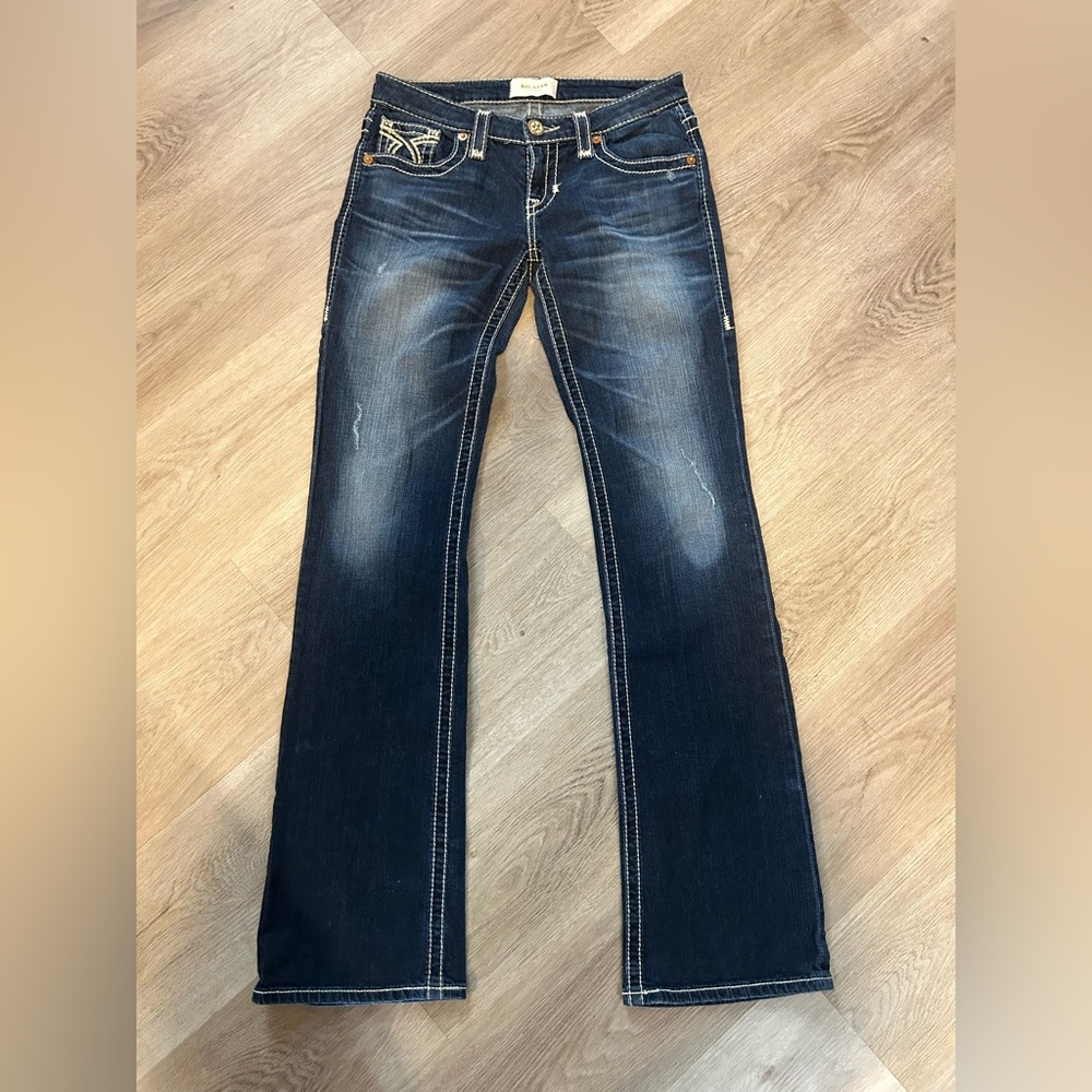 Big Star Dark Blue Boot Cut Jeans Size 4/5
27L